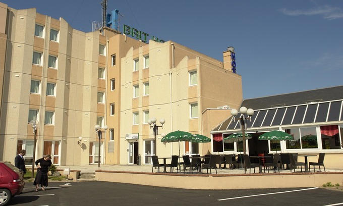 Saint-Jean-de-Braye Hotel | Brit Hotel Orléans St Jean de Braye - l'Antarès
