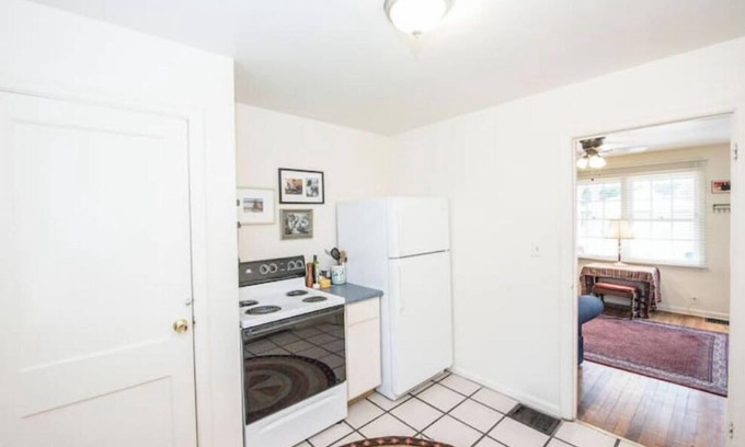 Indianapolis House | Broad Ripple International House