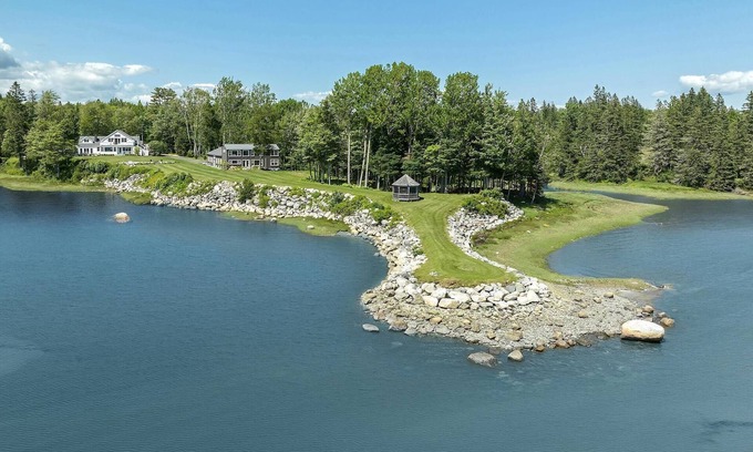 Brooklin House | Brooklin House: magical location, deluxe property with stunning water views