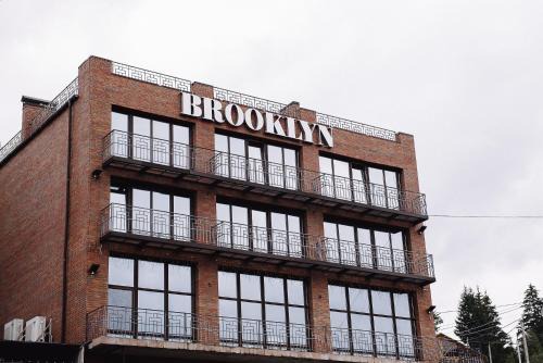 Yablunytsya Hotel | Brooklyn