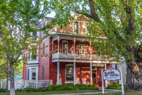 Paonia Bed & Breakfast | Bross Hotel B & B