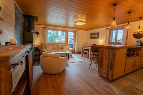 Barboleusaz Apartment | Brotzet 08 - 3 rooms with character ideally located