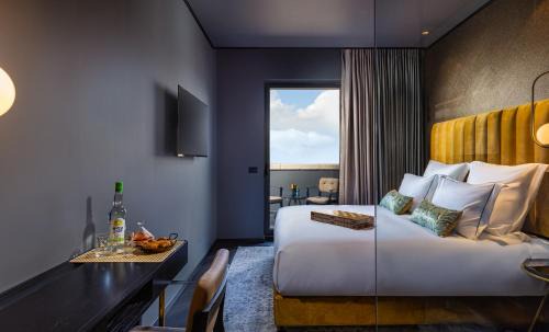 Nachlaot Hotel | Brown Machne Yehuda