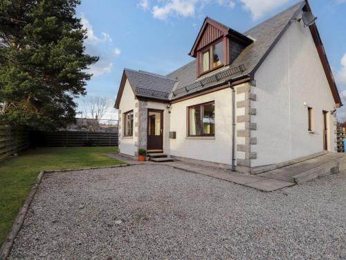 Grantown-on-Spey House | Bruach Gorm Cottage