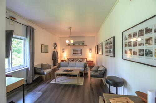 Skinnskatteberg Hotel | Brukshotellet Skinnsberg