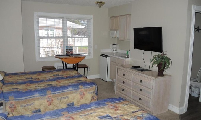 Calabash Apartment | Brunswick Plantation Studio Home 407L with Onsite Golf Course and Pools studio