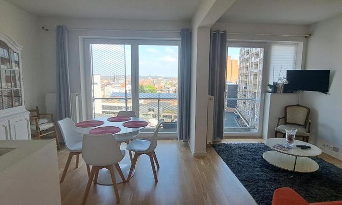 Collignon Apartment | Brusilia parc