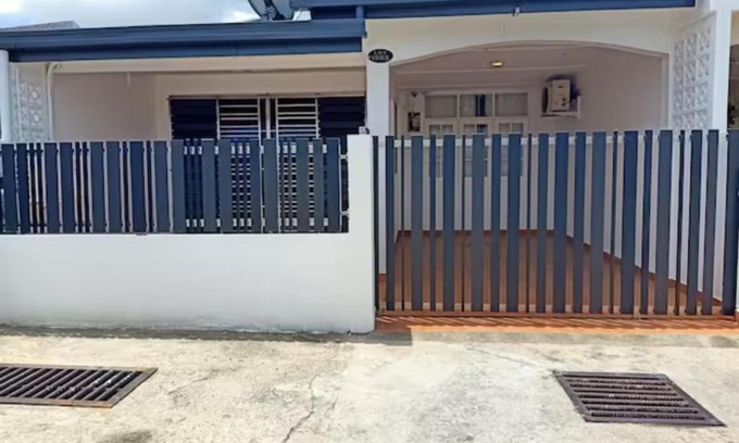 Miri House | BS Home in Miri City - 3R2B House Pelita Commercial Centre