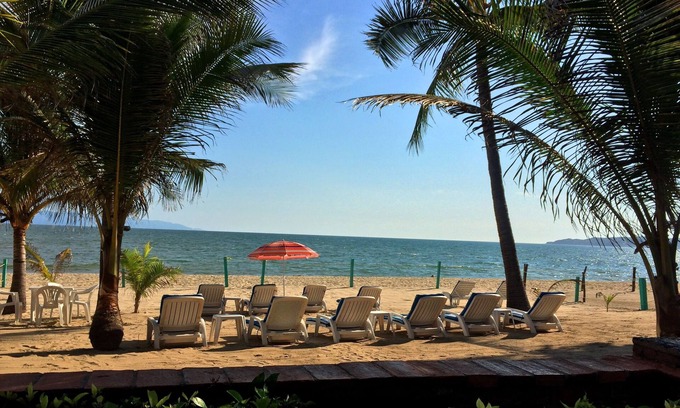 Bucerias Apartment | BUCERIAS~Beachfront~10 STEPS TO THE BEACH~Tropical Gardens and Great location!
