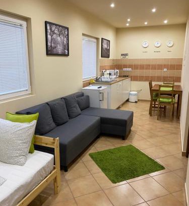 Vecses Apartment | Budapest Airport Accomodation in V3