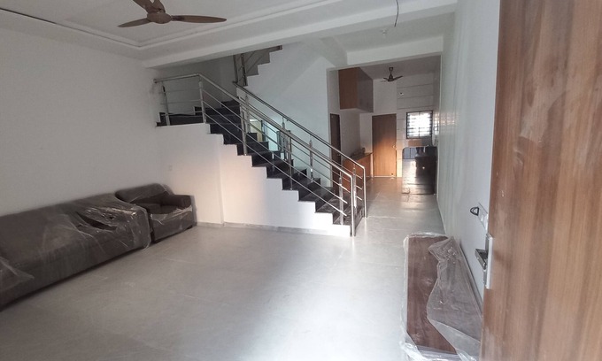 Vanthli House | Budget friendly bungalow for stay in Junagadh.