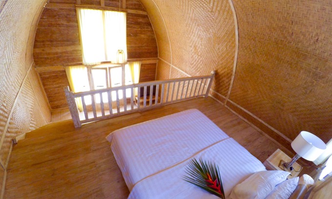 Temukus Cabin | Budget peaceful Log cabin in Lovina V. 1