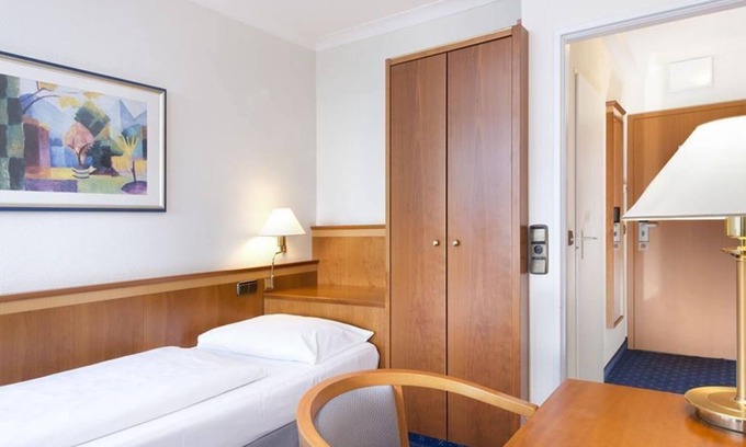 Lahnstein auf der Hohe House | Budget Single Room, 17-20sqm - Wyndham Garden Lahnstein Koblenz
