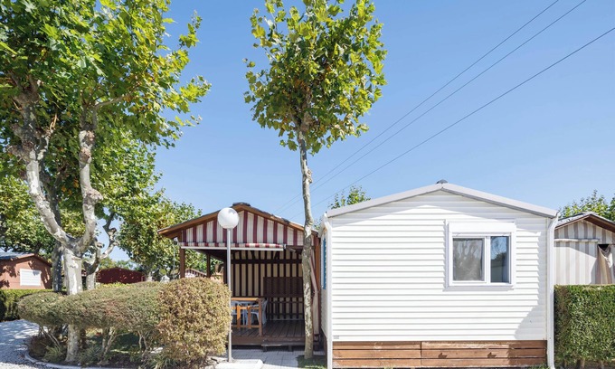 Balea House | Bungalow 'E' with Private Pool, Private Terrace and Wi-Fi