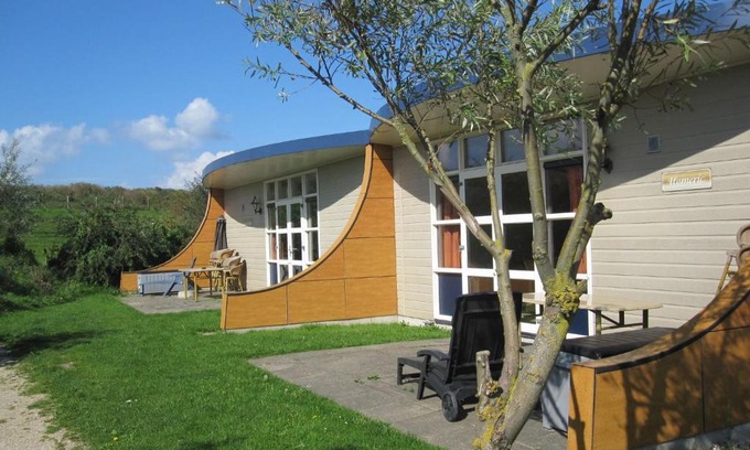 's-Gravenzande House | Bungalow in South Holland with Unique Design