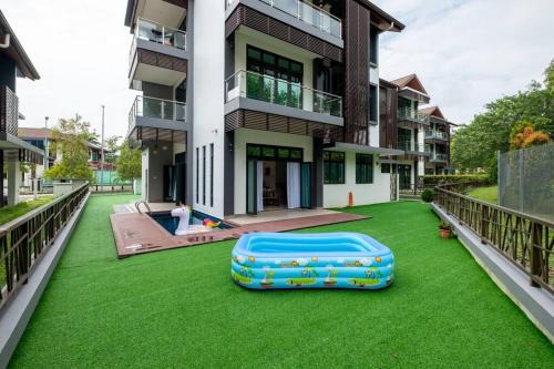 Putrajaya House | Bungalow Putrajaya 15pax w Private Pool Gathering