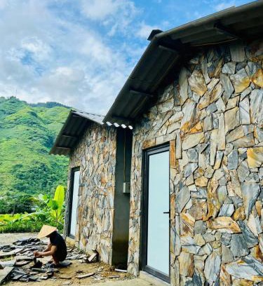 Yen Minh House | Bungalow vân chung