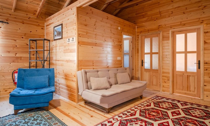 Iznik House | Bungalow w Fireplace in Nature Near Iznik Lake