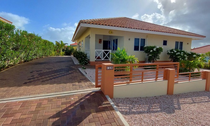 Fontein Villa | Bunita Blenchi. Private pool, Porch 42m2, beautiful beaches and nice restaurants