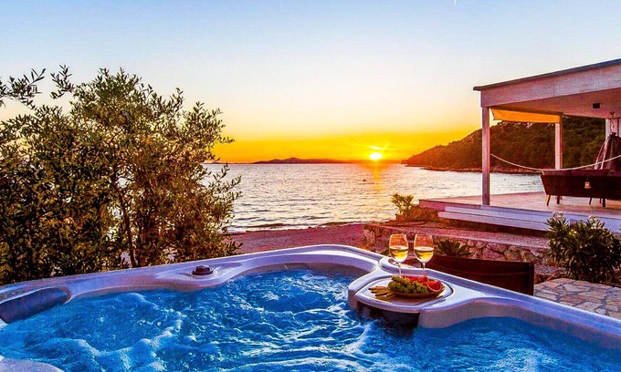 Drage Villa | BUQEZ ECO RESORT - Villa 18 - Beachfront