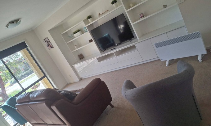 Horsham House | Burnlea House - nEntire Home in Horsham, Victoria, Australia