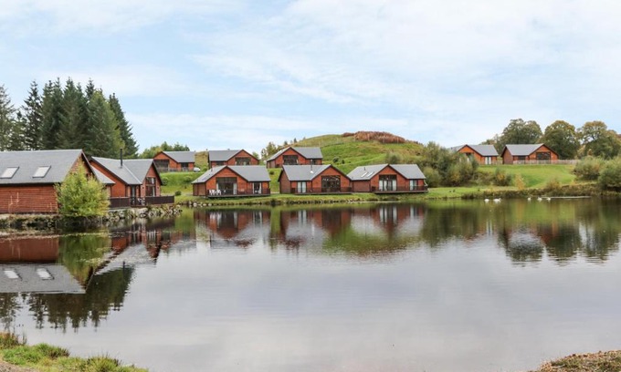 Foss House | Burnside Lodge Lodge 1, Glengoulandie