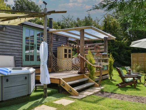 Swimbridge House | Burr 2 Shepherds Hut