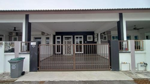 Batu Pahat House | Bushra Guest House, Batu Pahat
