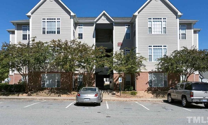 Umstead Condo | Business condo next to Raleigh Golf Course