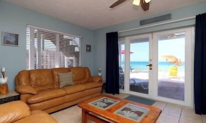 Floridana Beach Apartment | BV Paradise - North Oceanfront - Sleeps 8