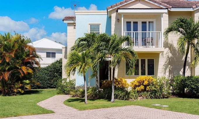 Enterprise House | By Beach Townhouse with Plunge Pool - Palisades 6A