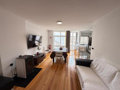 A Ver-o-Mar Apartment | By The Ocean