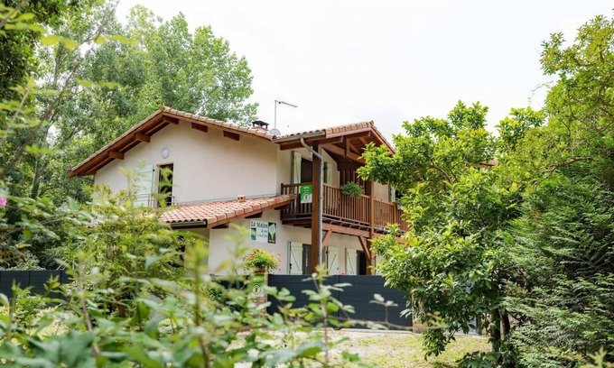 Leon House | Côté Lac - Leon - Gîte