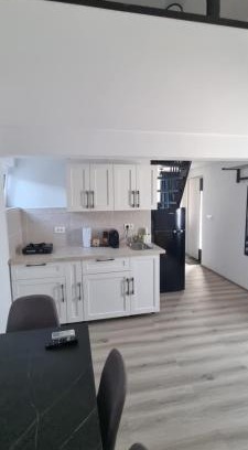 Pantelimon House | Căsuța intimă