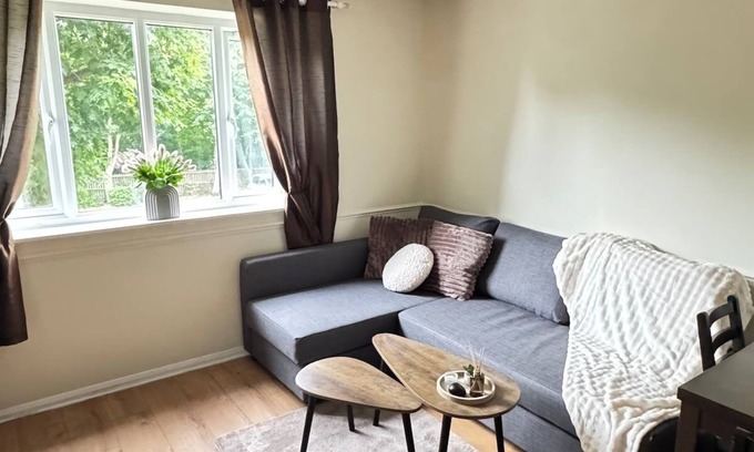 East Wickham Apartment | C&S Luxe - Work & Explore Stay