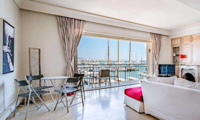Le Suquet Apartment | C096 Apt overlooking the Old Port - Magical view !