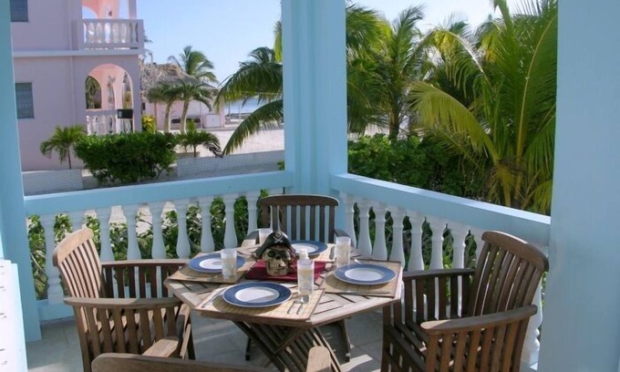 San Pedro Condo | C1 Step from your condo on to the beach! Pool, bikes, kayaks, more!