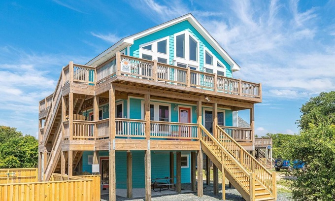 Carova Beach House | C9020 Paradise Again. 4x4 Area, Wild Horses, Pool, Great Ocean Views!