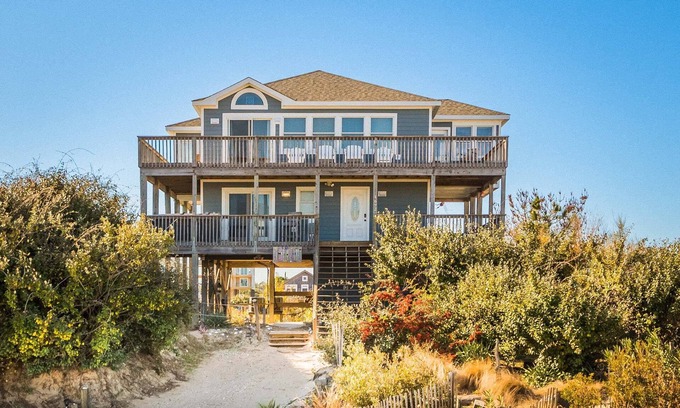 Corolla House | C9072 Casa Bonita. 4 BR, Semi-Oceanfront, Panoramic Ocean Views, 4x4 Area!