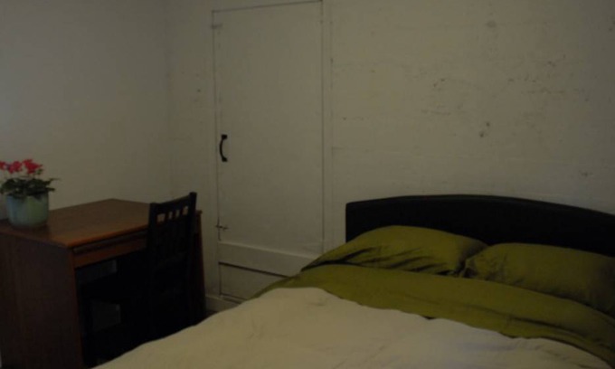Cote-Des-Neiges—Notre-Dame-De-Grace Resort | Private room ∙ 1 guest
