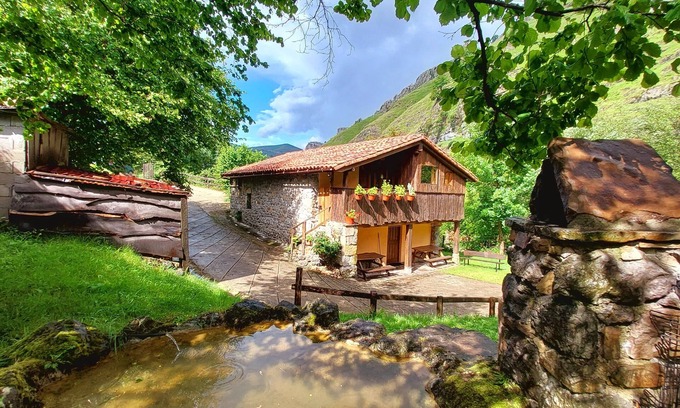 Ogarrio Cabin | Cabaña Pasiega LA Hirriria