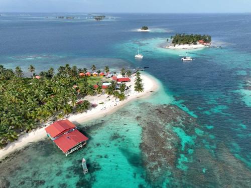 Carti Tupile House | Cabañas frente al mar en las islas de San blas NIadub