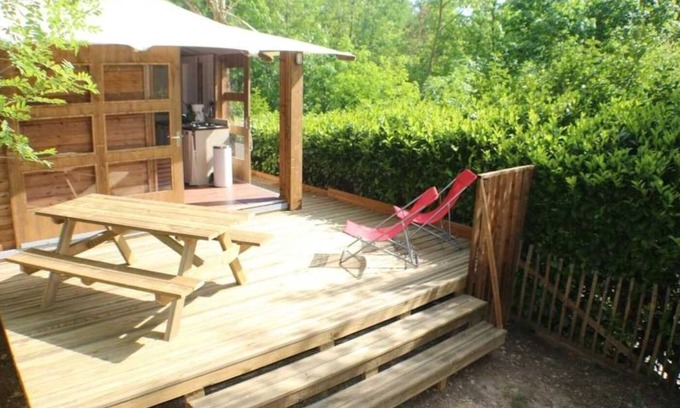 Saint-Constant-Fournoules Cabin | Cabane 3 étoiles - Piscine - eec0cc