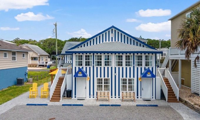 Crescent Beach Apartment | Cabana Beach 4 Bright 2BR Condo, Steps from the Sand