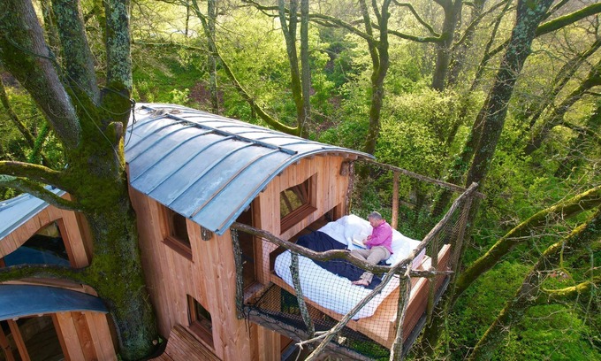 L'Isle-Bouzon Cabin | Cabane perchée/sauna & cold bath/shared natural swimming pool