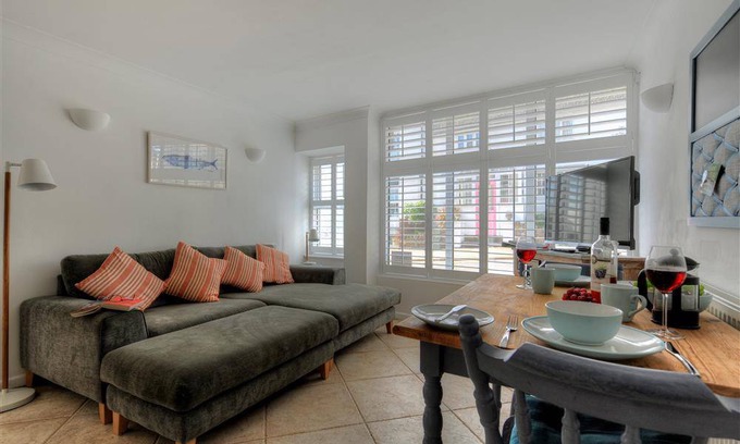 Charmouth Cottage | Cabin ∙ 1 bedroom ∙ 2 guests