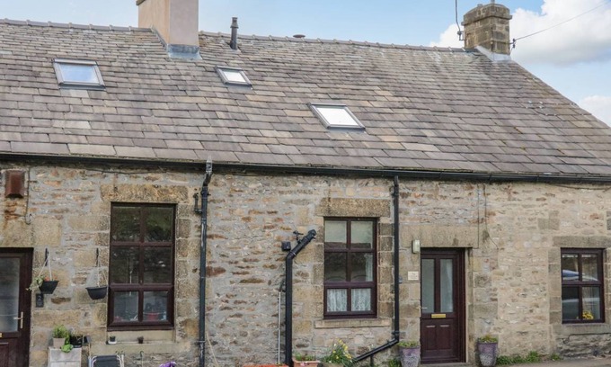 Langcliffe Cottage | Cabin ∙ 2 bedrooms ∙ 3 guests