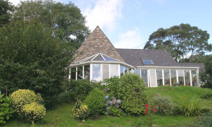 Colvend Cottage | Cabin ∙ 2 bedrooms ∙ 4 guests