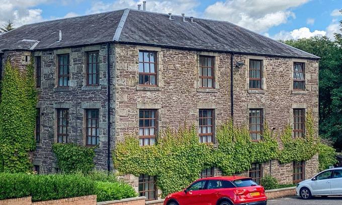 Dunblane Cottage | Cabin ∙ 2 bedrooms ∙ 4 guests