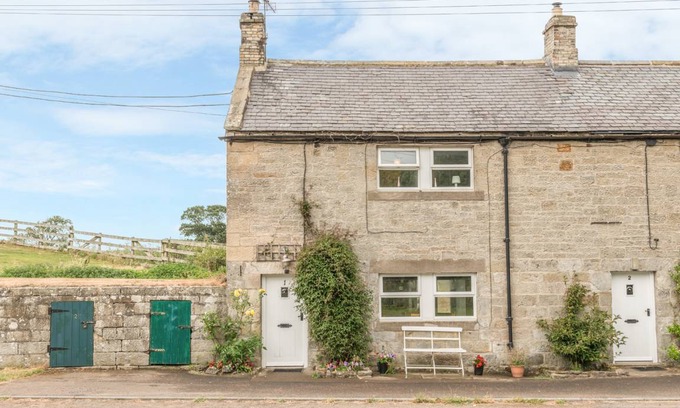 Thropton Cottage | Cabin ∙ 2 bedrooms ∙ 4 guests